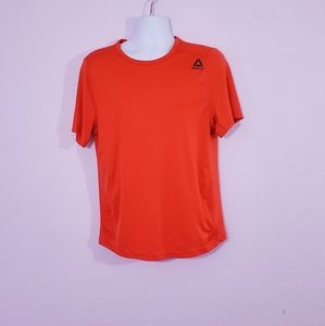 Reebok Shirt size M